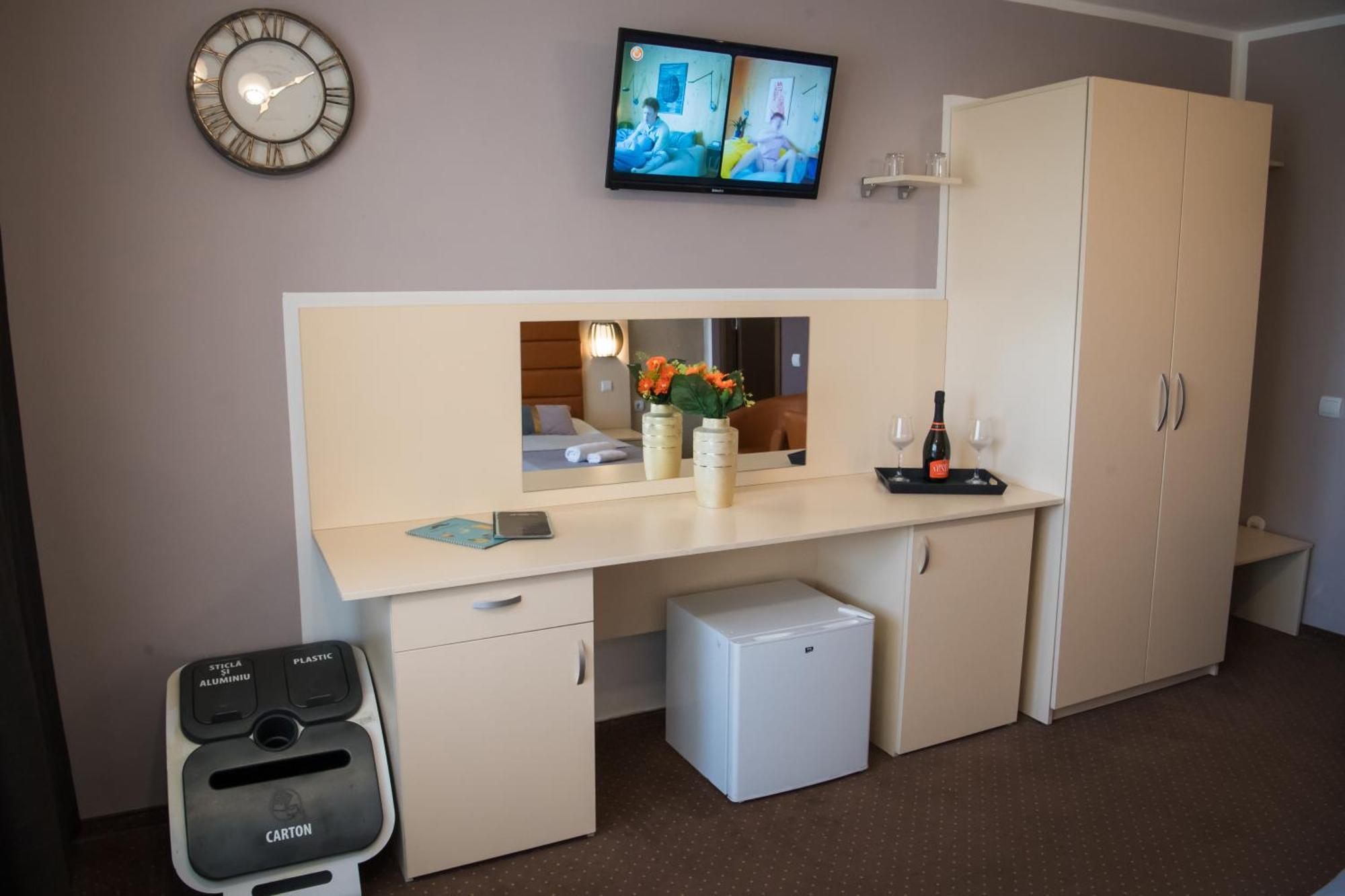 Mbi Travel Inn Craiova Luaran gambar
